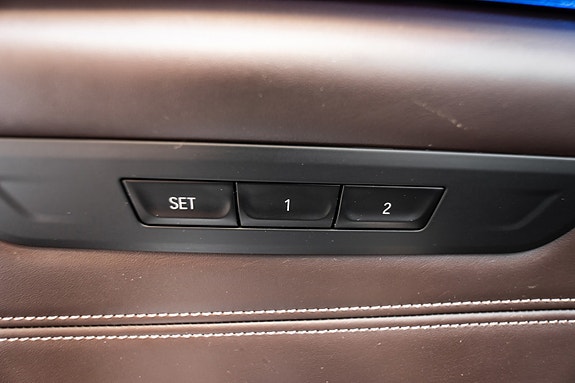 BMW M550i 24 of 30