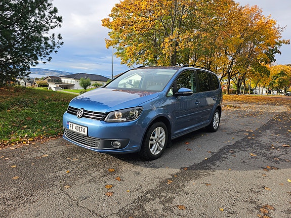Volkswagen Touran 4 of 18