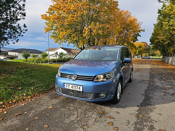 Volkswagen Touran 5 of 18