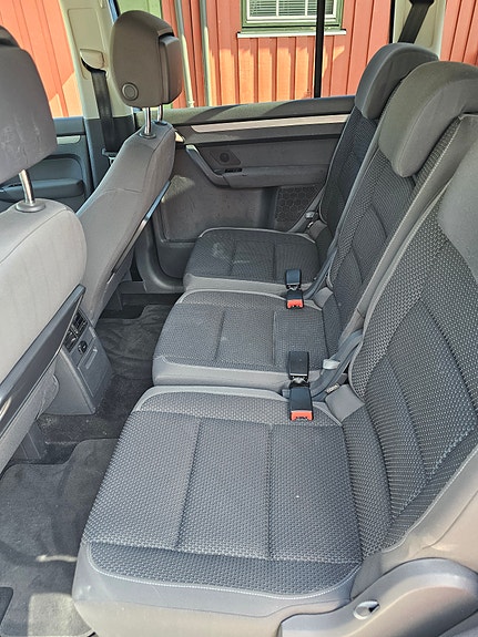 Volkswagen Touran 16 of 18
