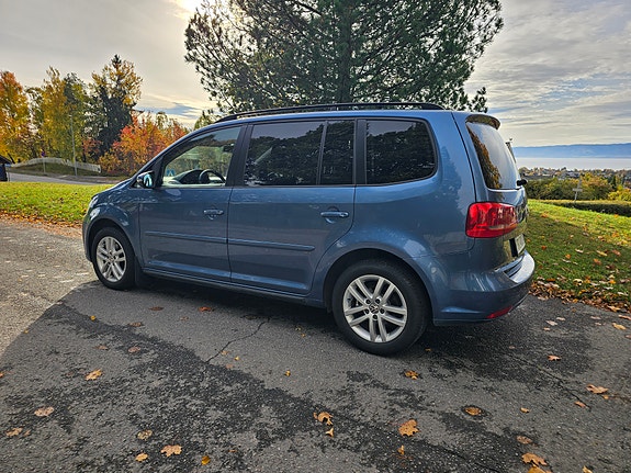 Volkswagen Touran 10 of 18