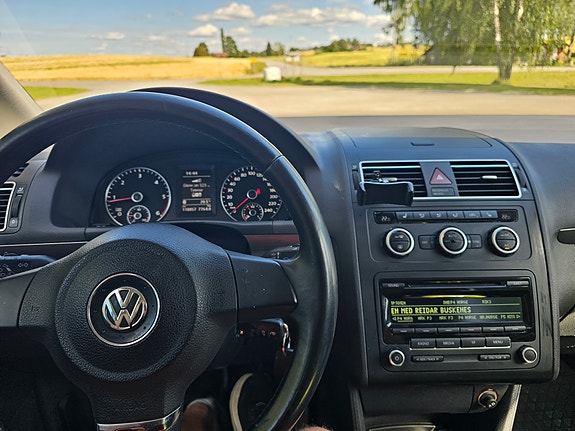 Volkswagen Touran 14 of 18