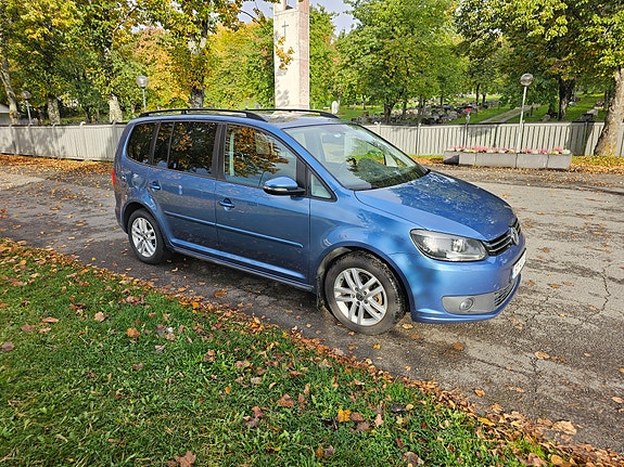 Volkswagen Touran 8 of 18