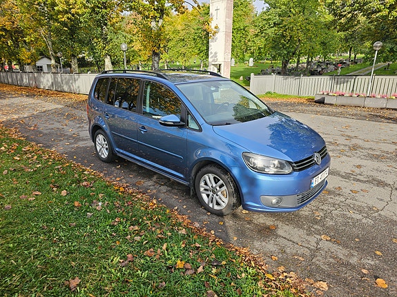 Volkswagen Touran 6 of 18