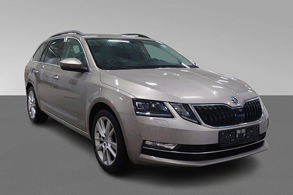 Skoda Octavia 3 of 5