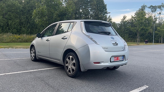Nissan Leaf 5 of 5