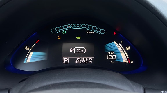 Nissan Leaf 12 of 15