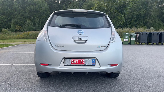 Nissan Leaf 6 of 15