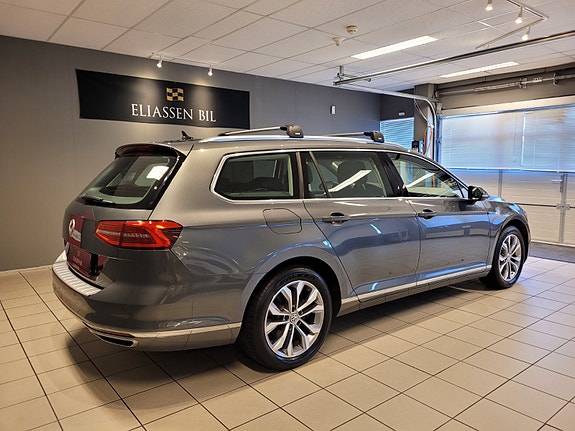 Volkswagen Passat 5 of 5