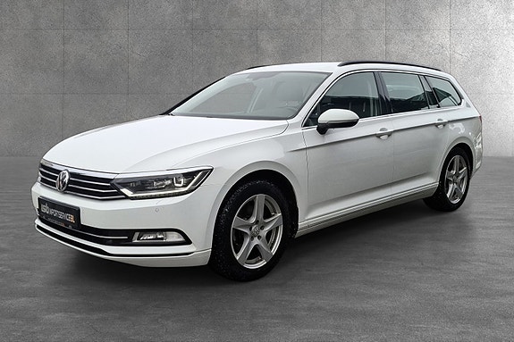 Volkswagen Passat 7 of 25
