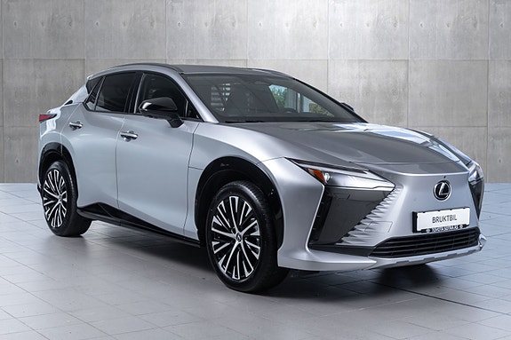 Lexus RZ450e 5 of 5