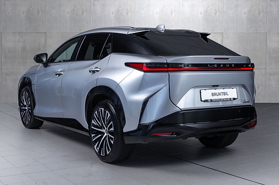 Lexus RZ450e 10 of 30