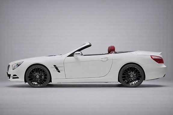 Mercedes-Benz SL500 12 of 21