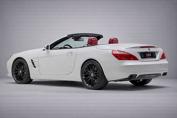 Mercedes-Benz SL500 4 of 21