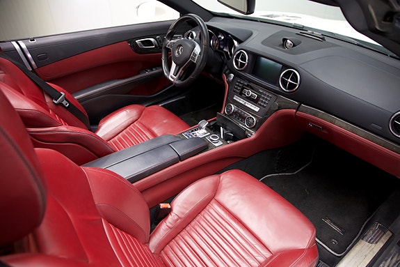 Mercedes-Benz SL500 20 of 21
