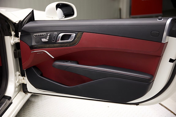 Mercedes-Benz SL500 19 of 21