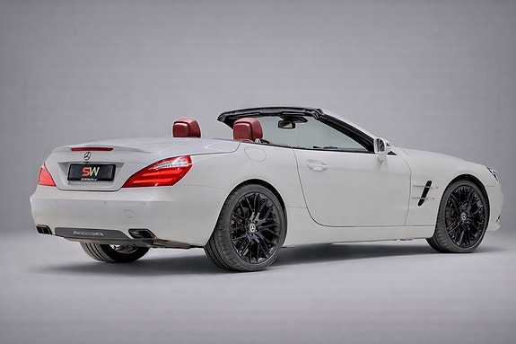 Mercedes-Benz SL500 3 of 21