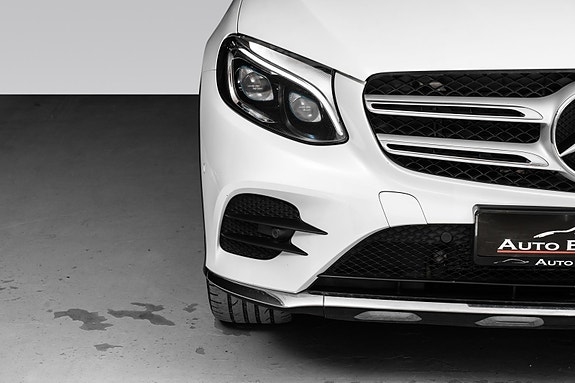 Mercedes-Benz GLC350 e 8 of 30