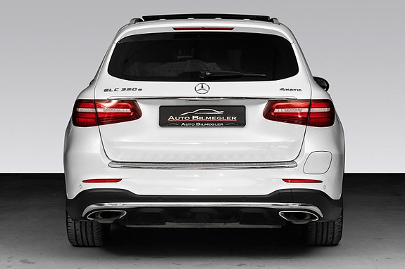 Mercedes-Benz GLC350 e 6 of 30