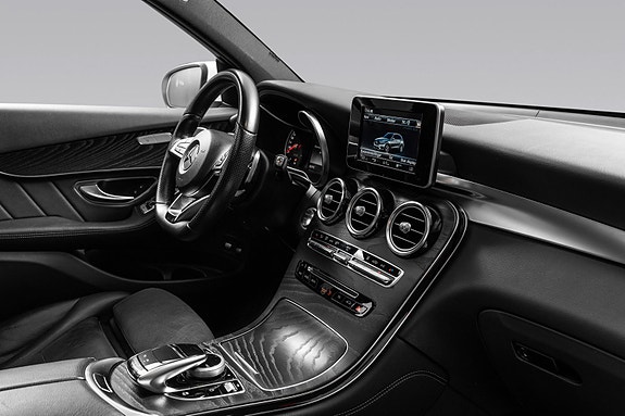 Mercedes-Benz GLC350 e 21 of 30