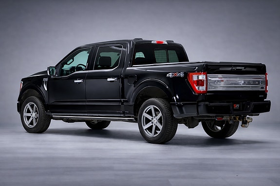 Ford F-150 3 of 5