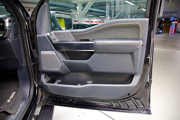 Ford F-150 12 of 30