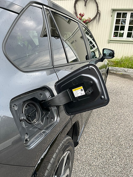 Toyota RAV4 Plug-in Hybrid 16 of 16