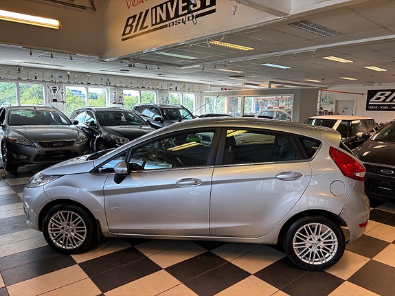 Ford Fiesta 3 of 5