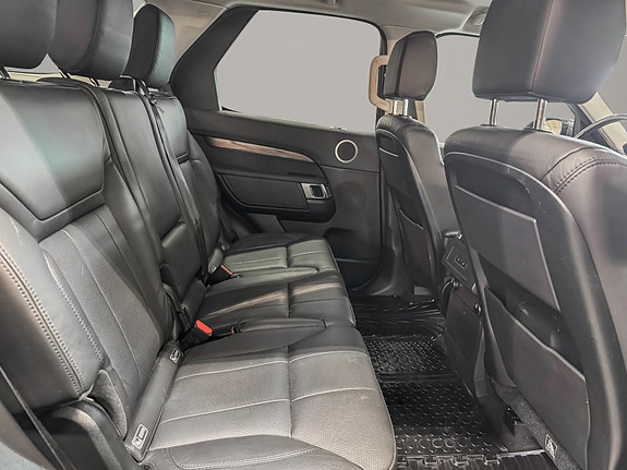 Land Rover Discovery 30 of 30