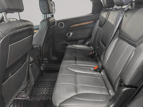 Land Rover Discovery 27 of 30