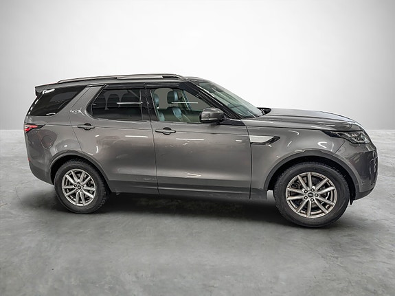 Land Rover Discovery 6 of 30