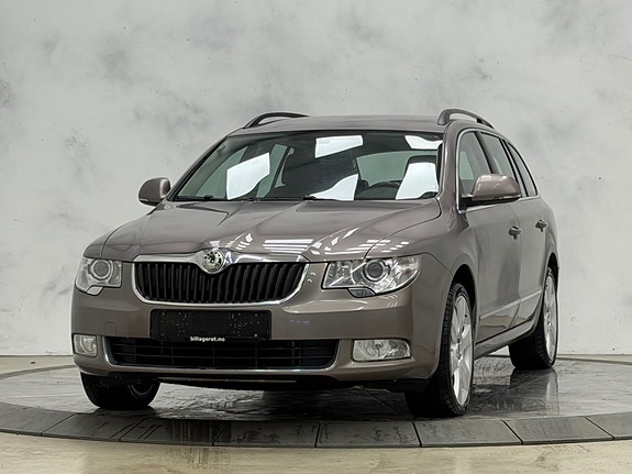Skoda Superb 2 of 5
