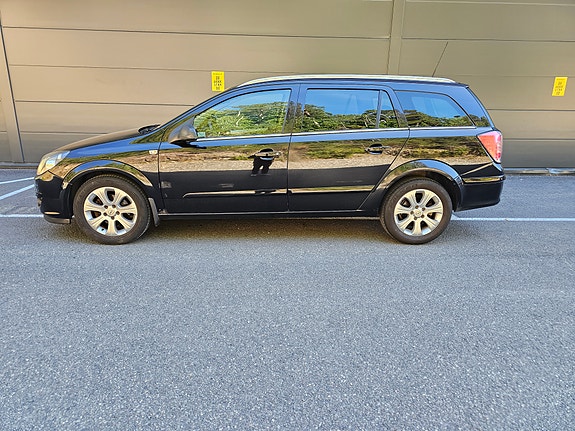Opel Astra 4 of 5