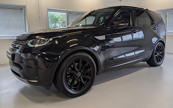 Land Rover Discovery 2 of 5