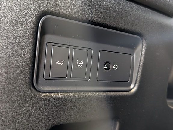 Land Rover Discovery 28 of 30