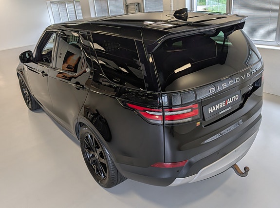 Land Rover Discovery 21 of 30