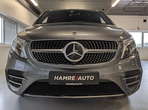 Mercedes-Benz V300 d 8 of 30