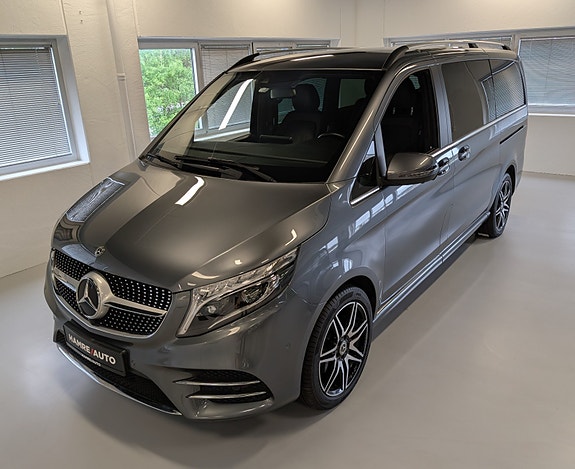 Mercedes-Benz V300 d 2 of 30
