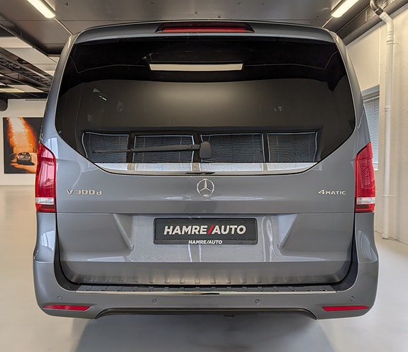 Mercedes-Benz V300 d 14 of 30