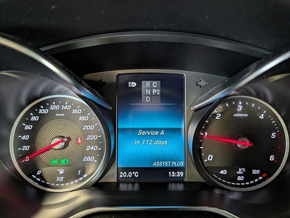 Mercedes-Benz V300 d 30 of 30