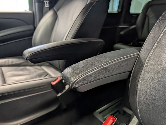 Mercedes-Benz V300 d 20 of 30
