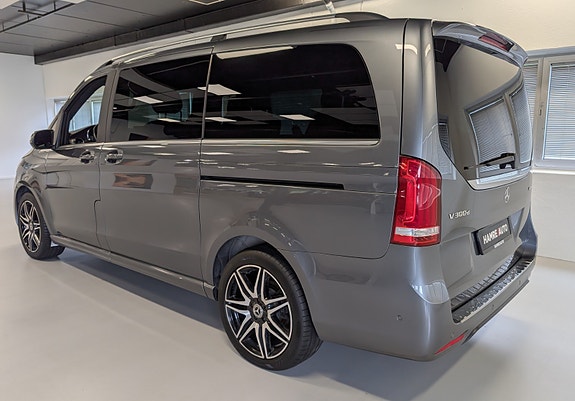 Mercedes-Benz V300 d 15 of 30
