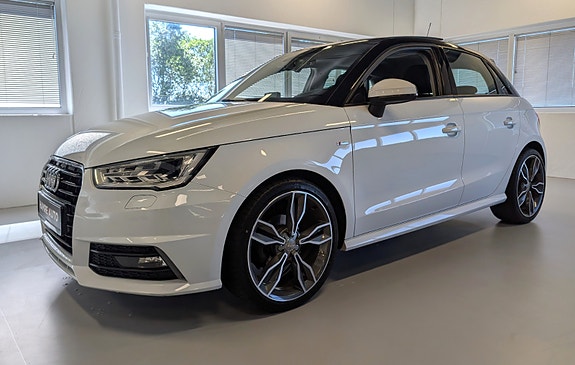 Audi A1 2 of 30