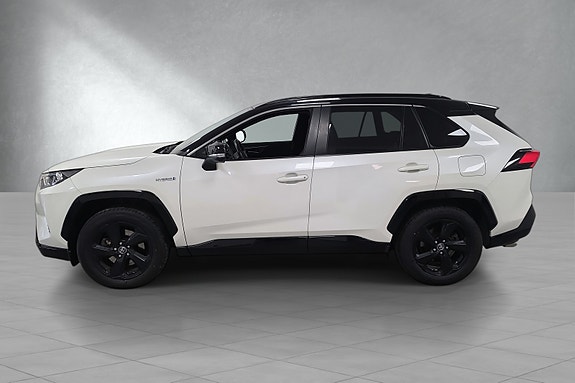 Toyota RAV4 4 of 5