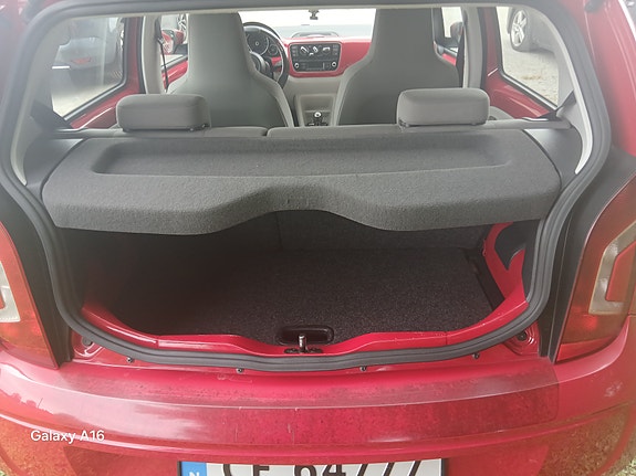 Volkswagen UP! 6 of 20