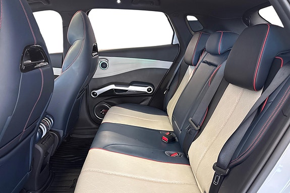 BYD Atto 3 14 of 21