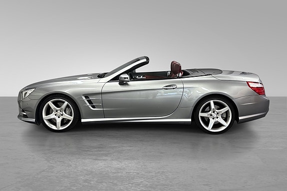 Mercedes-Benz SL500 9 of 30