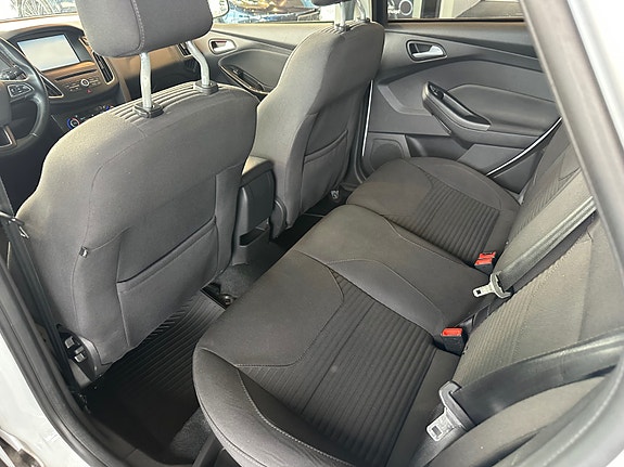 Ford Focus 9 of 20