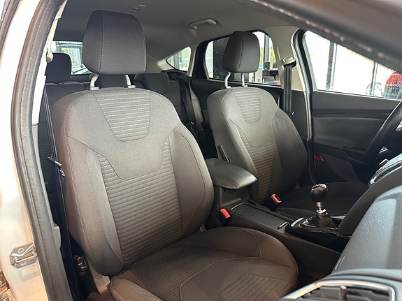 Ford Focus 12 of 20
