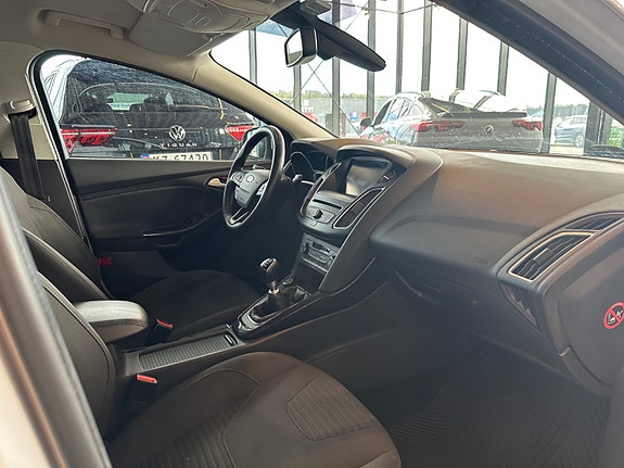 Ford Focus 13 of 20
